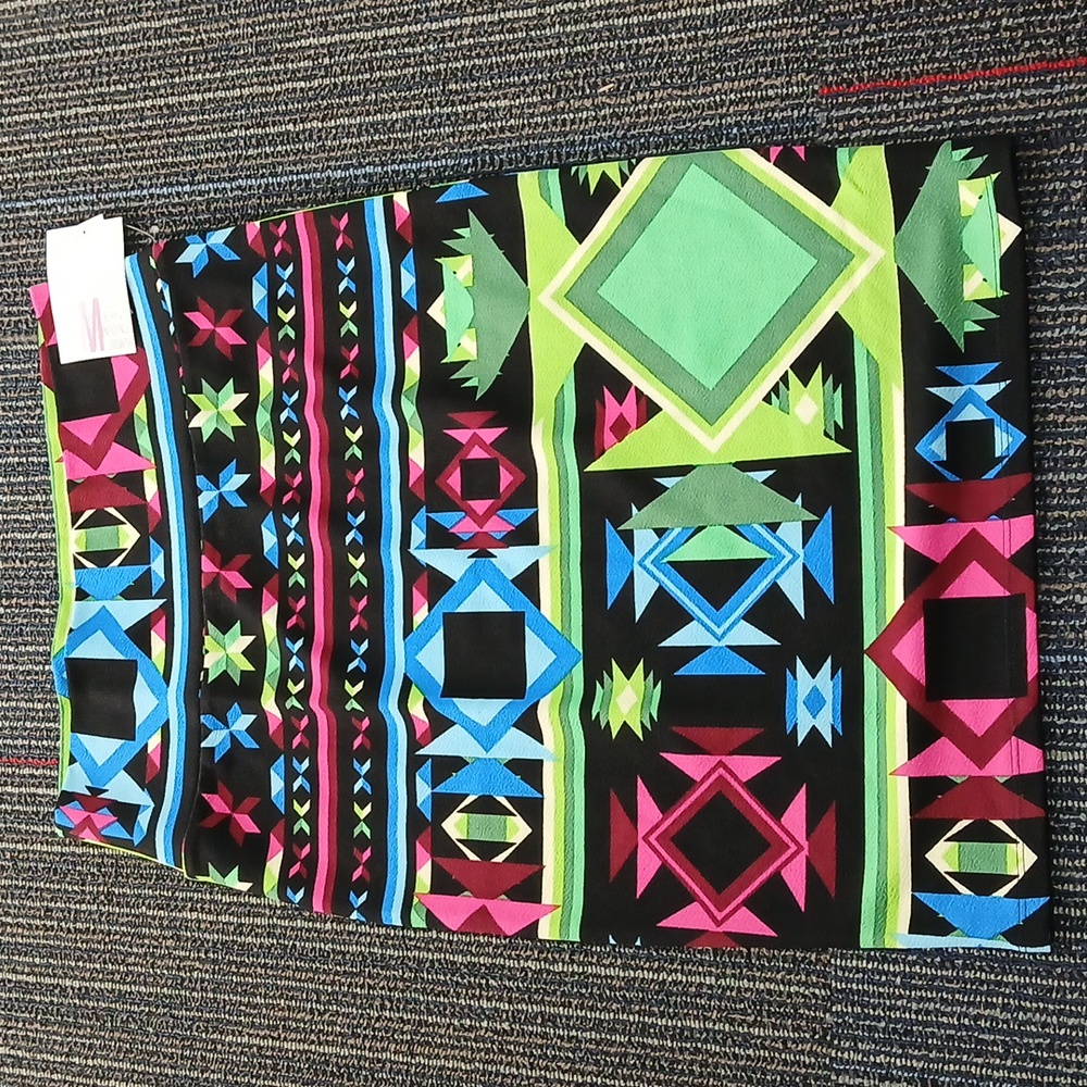 NWT LuLaRoe Neon Geometric Cassie Pencil Skirt - Picture 2 of 6